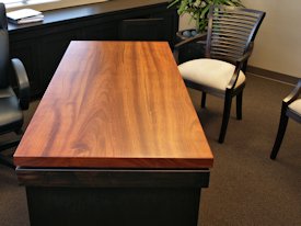 Jatoba face grain desk top.