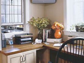 Pecan edge grain custom wood desk top.