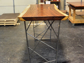 metal-base-table