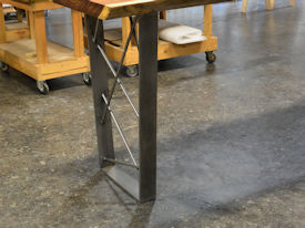 metal-base-table