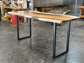 metal-base-table