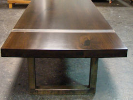 metal-base-table