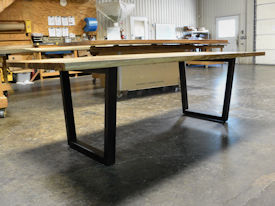 metal-base-table