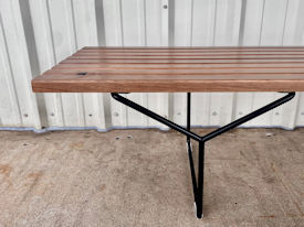 metal-base-table